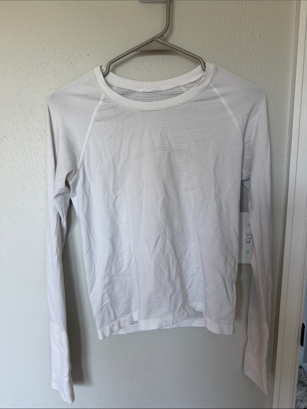 Lululemon Swiftly Tech Long-Sleeve Shirt White
